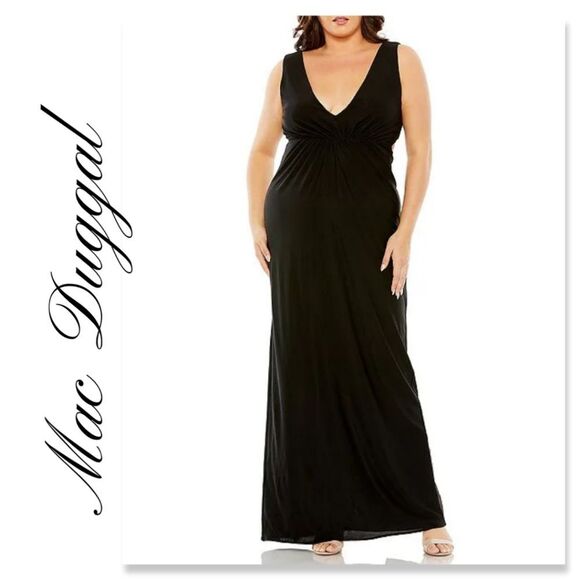 Mac Duggal Dresses & Skirts - NWT Mac DuggalPlus Size Sleeveless V-Neck Cutout Back Gown - BLACK